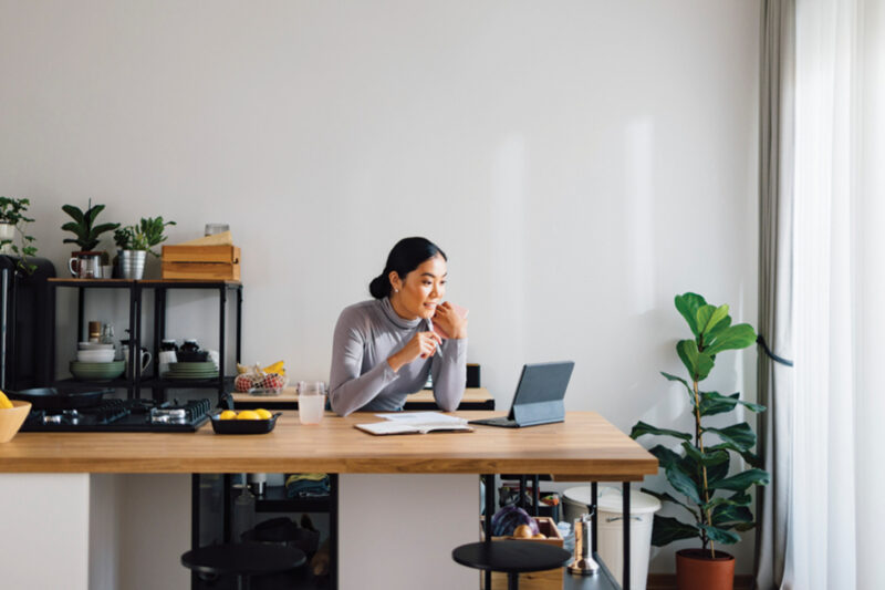 The Sedentary Struggle: Experts and Readers Share Strategies to Combat Prolonged Sitting