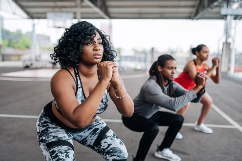 The Surprising Link Between Ankle Mobility and Lower Back Pain During Squats: New Research Reveals a Simple Solution