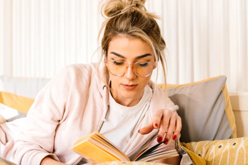 The Enduring Power of the Page: New Review Illuminates Reading’s Profound Impact on Brain Health and Well-being