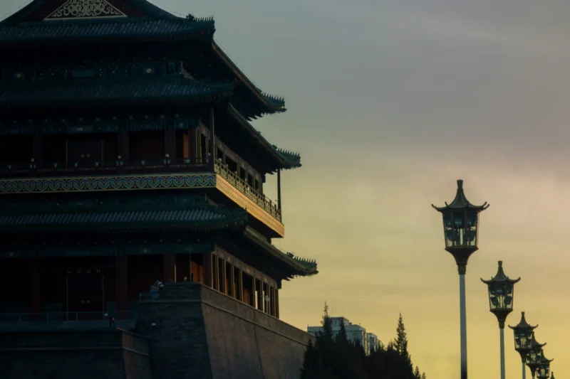 Three poems by the metaphysical witch poet Ye Hui